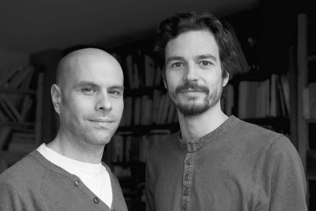 Les deux collapsologues Pablo Servigne et Raphaël Stevens pour leur ouvrage Aux origines de la catastrophe Pourquoi en sommes-nous arrivés là ? Édition les liens qui libèrent. © Good Planet Mag