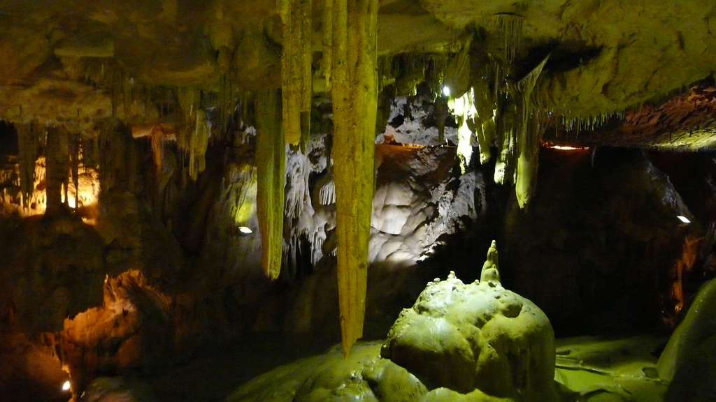 Les grottes de Bétharram, entre Pyrénées-Atlantiques et Hautes-Pyrénées Les grottes de Bétharram, entre Pyrénées-Atlantiques et Hautes-Pyrénées