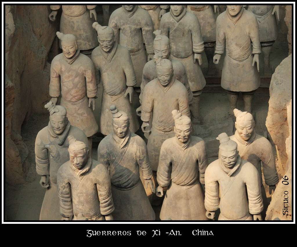 Le mausolée de l'empereur Qin, près de Xi'an Le mausolée de l'empereur Qin, près de Xi'an