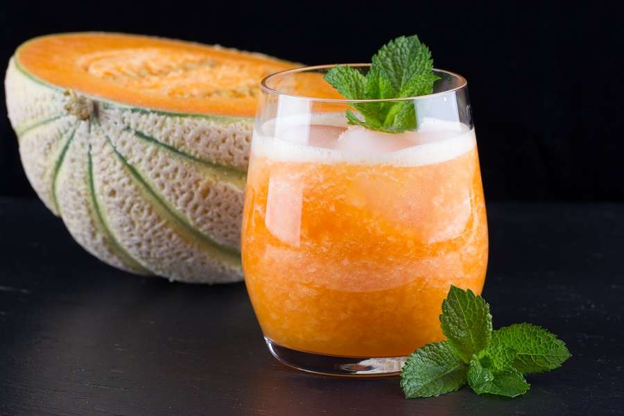 Un gaspacho de melon pour lutter contre les fortes chaleurs et la canicule. © arturko, Adobe Stock