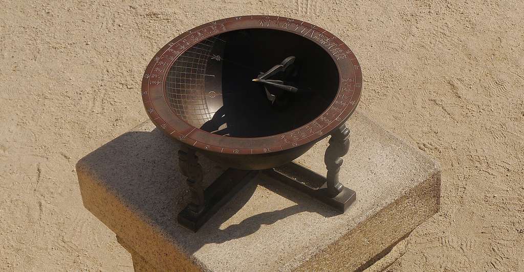 cadran solaire en 6 lettres