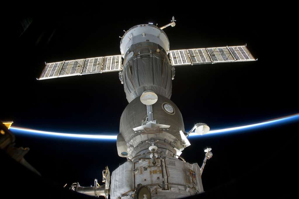 Le voyageur Soyouz attaché à l’ISS Le voyageur Soyouz attaché à l’ISS