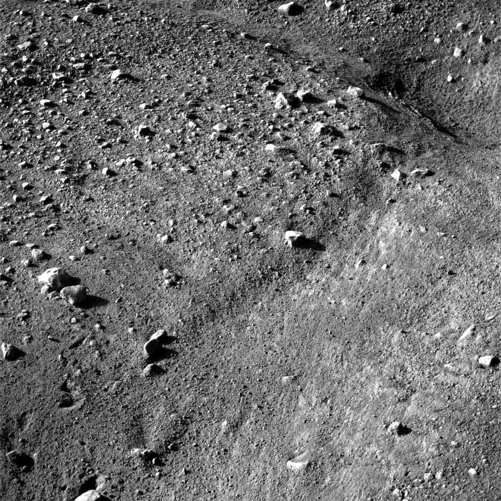 Première image détaillée du sol martien Première image détaillée du sol martien