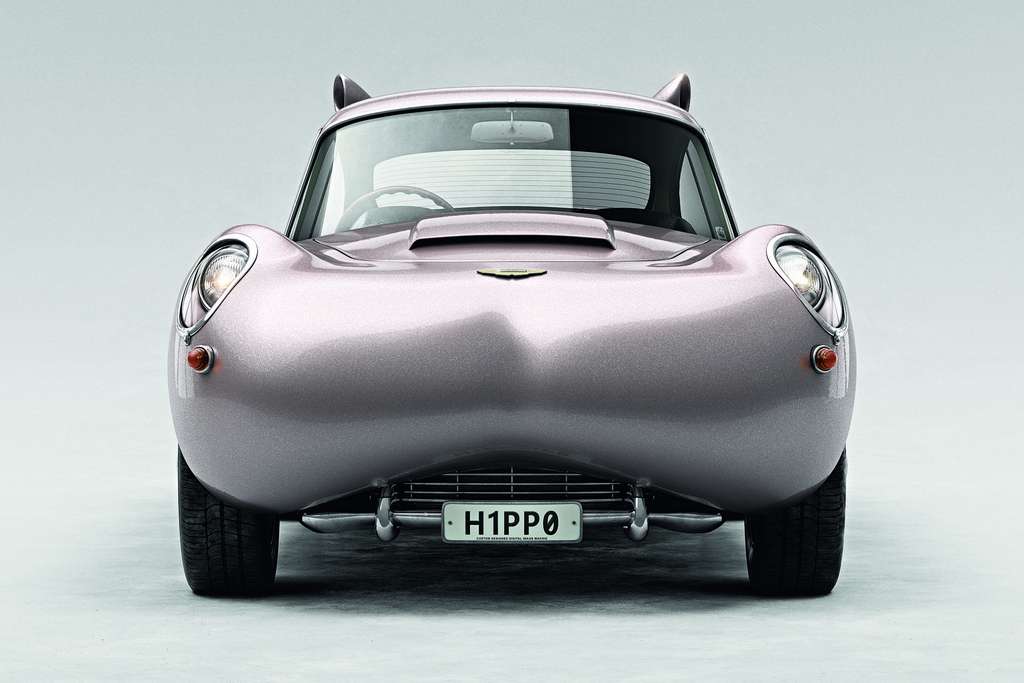 Aston Martin DB5 : vue frontale de l’H1PP0, en forme d'hippopotame