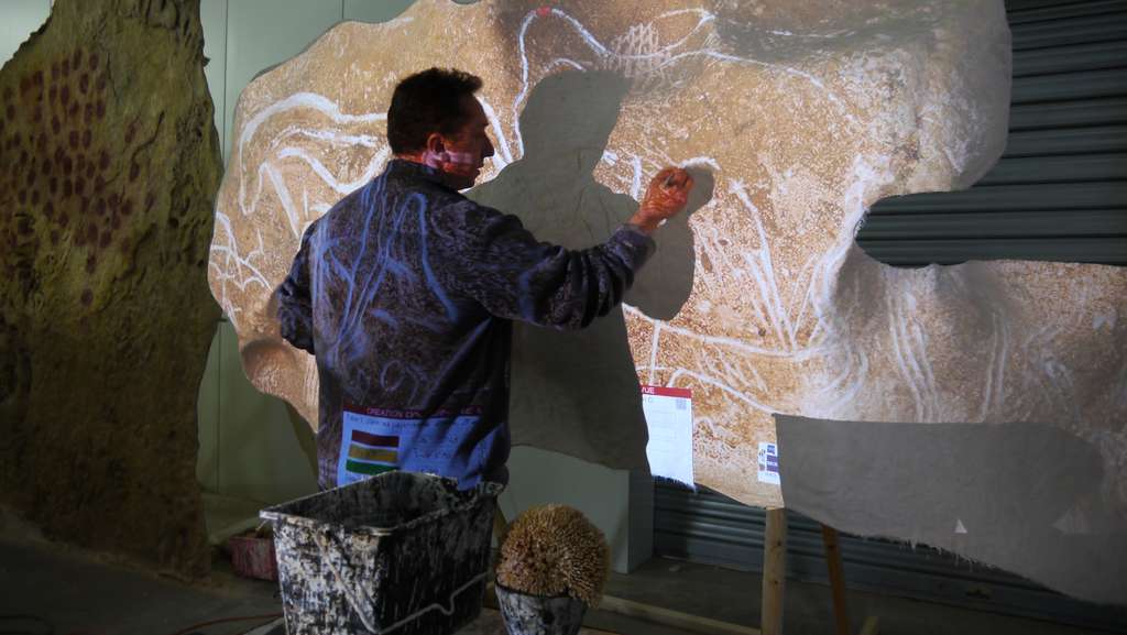 Alain Dalis, en charge de la reproduction de la grotte Chauvet Alain Dalis, en charge de la reproduction de la grotte Chauvet