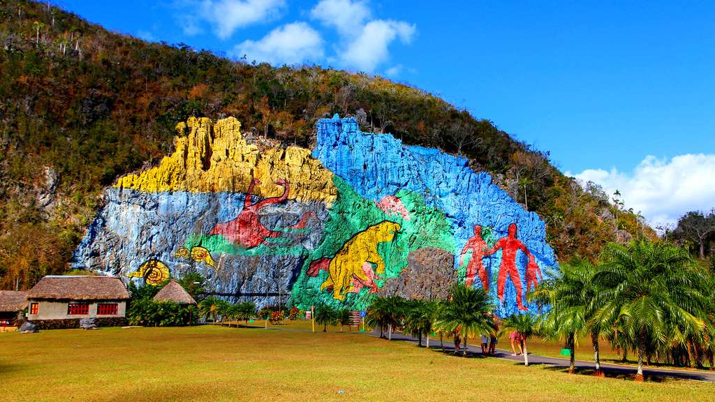 Le Mural de la Prehistoria Le Mural de la Prehistoria