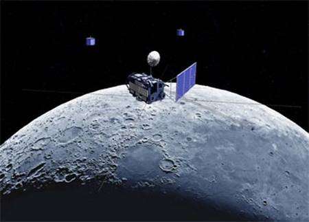 La sonde japonaise Kaguya en orbite lunaire (vue d'artiste). Crédit Jaxa
