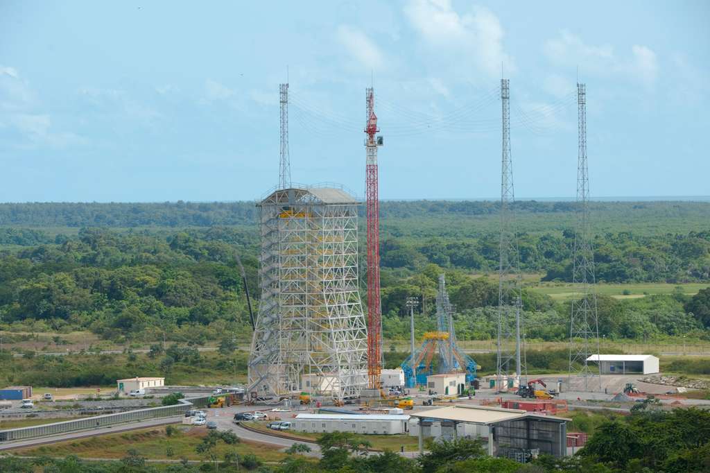 Le portique de Soyuz en Guyane Le portique de Soyuz en Guyane