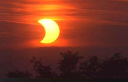 Eclipse de Soleil - 31 Mai 2003