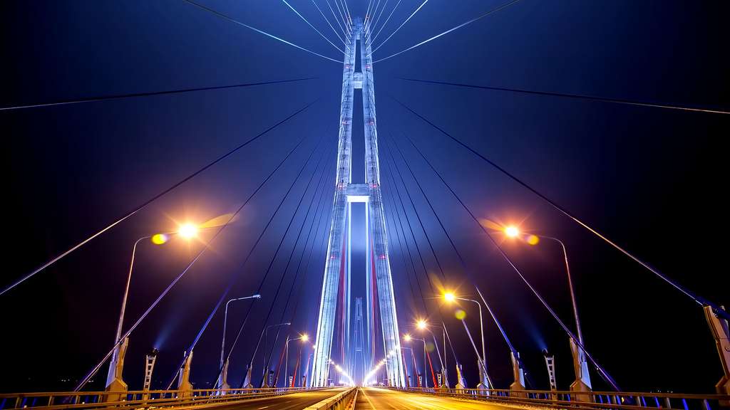 Le pont de l'île Rousski, la plus longue portée du monde Le pont de l'île Rousski, la plus longue portée du monde