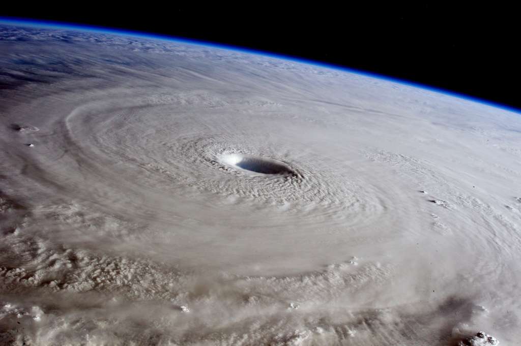 Le typhon Maysak depuis la Station spatiale internationale, 2015. © Nasa Earth Observatory