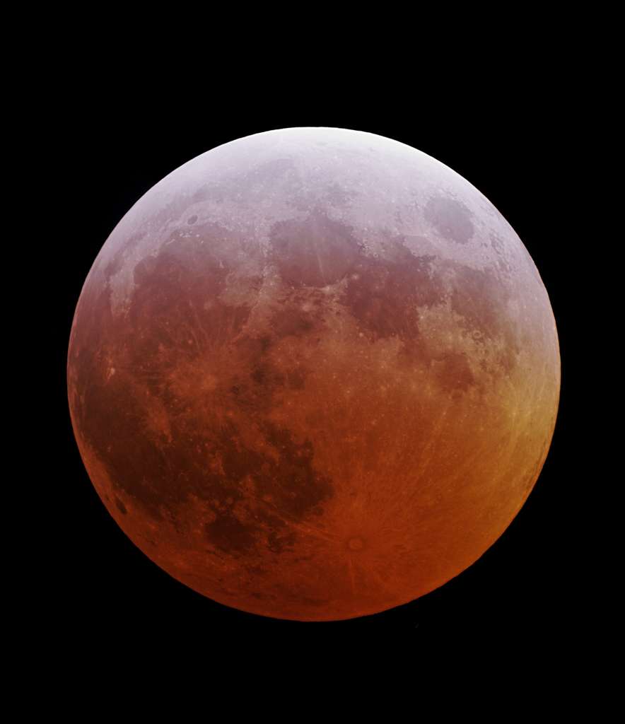 Une éclipse totale de Lune Une éclipse totale de Lune