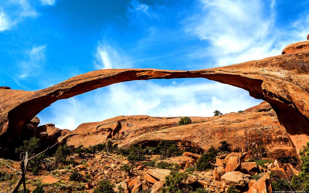 La Landscape Arch, au parc national des Arches La Landscape Arch, au parc national des Arches