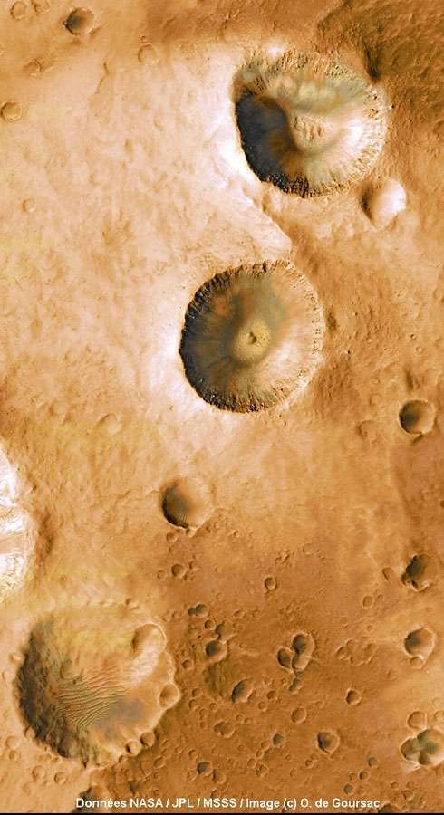 Terrain cratérisé dans Arabia Terra Terrain cratérisé dans Arabia Terra