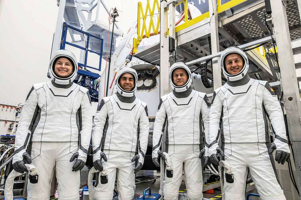 Les quatre astronautes de la mission SpaceX Crew-3 lors d'une session d'entraînement. De gauche à droite : Kayla Barron, Raja Chari, Thomas Marshburn, et Matthias Maurer. © SpaceX