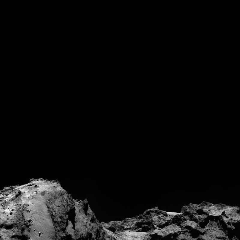 La comète 67P/Churyumov-Gerasimenko photographiée le 25 décembre 2015 à 75 km de distance par l'instrument Osiris de la sonde européenne Rosetta. © Esa, Rosetta, MPS for Osiris Team MPS, UPD, LAM, IAA, SSO, INTA, UPM, DASP, IDA