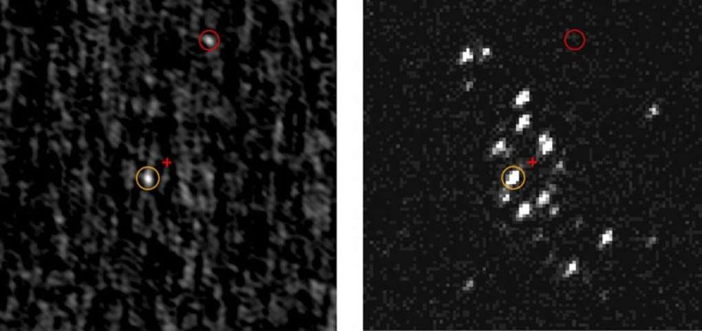 L’image de gauche a été prise dans le domaine des ondes radio avec le radiotélescope VLA, et celle de droite dans le domaine des rayons X avec Chandra. Le cercle jaune montre le trou noir trouvé dans l’amas globulaire M62 dans notre Galaxie. Le cercle rouge indique une étoile à neutrons proche. © Texas Tech University