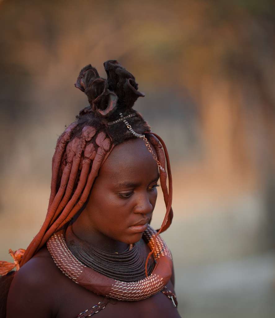 Les femmes himbas et leur coiffure Les femmes himbas et leur coiffure