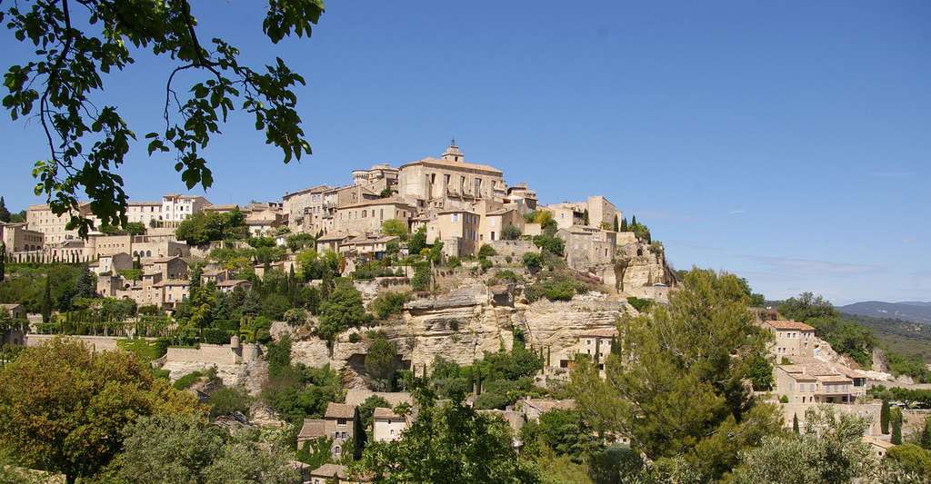 vin du vaucluse en 8 lettres