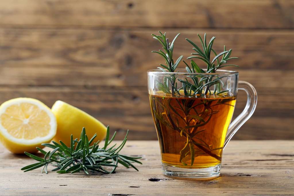 Infusion au gingembre et au miel: Remède naturel pour l'hiver