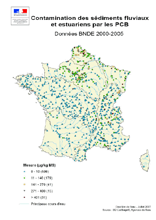 Carte des contaminations aux PCB en France entre 2000 et 2005. Les eaux fluviales du Nord et de l'Est de la France sont particulièrement contaminées. © Agence de l'eau