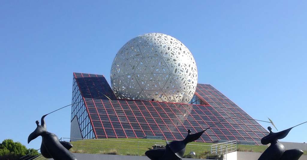 Le Futuroscope De Poitiers Parc A Themes Dossier