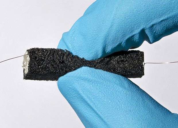 Une batterie souple pour les véhicules électriques et les vêtements connectés Une batterie souple pour les véhicules électriques et les vêtements connectés