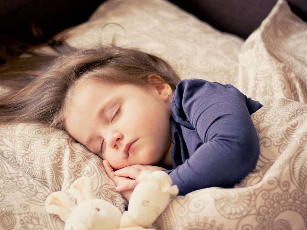 Beaucoup d'enfants aiment dormir avec une petite veilleuse. © Hila Dvir et al., Science Advances