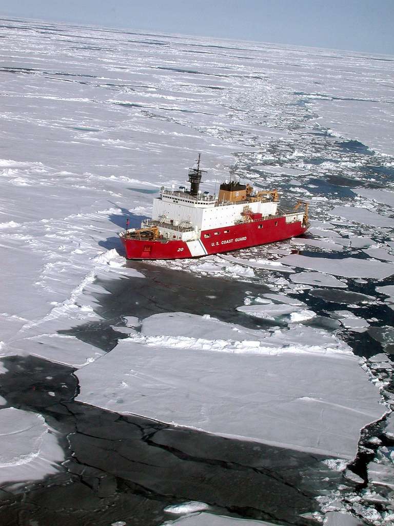 L'océan Arctique est pour l'instant encore difficilement navigable mais cela pourrait changer d'ici 2065 avec la fonte dramatique de la banquise. © pxhere.com, CC0