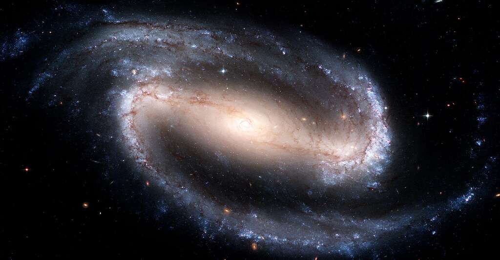 Galaxie spirale NGC1300. © NASA, ESA, and The Hubble Heritage Team STScI/AURA)