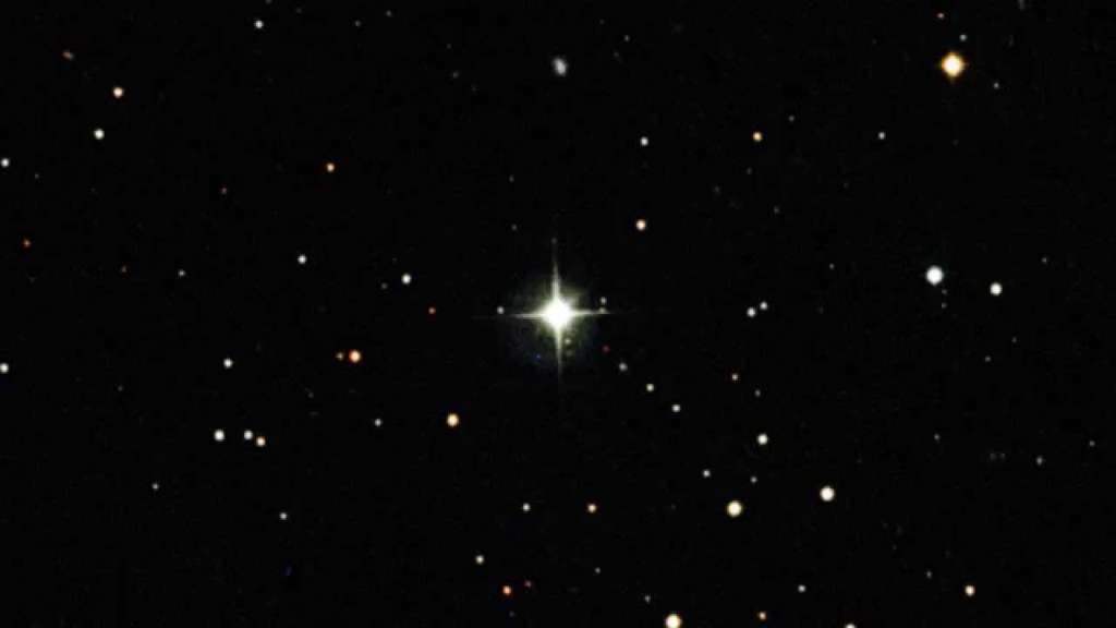 Sphere et la naine brune manquante de V471 Tauri Sphere et la naine brune manquante de V471 Tauri