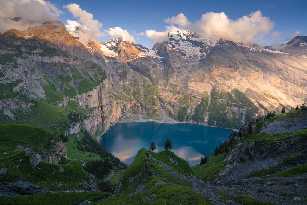 Le lac d'Oeschinen, Suisse