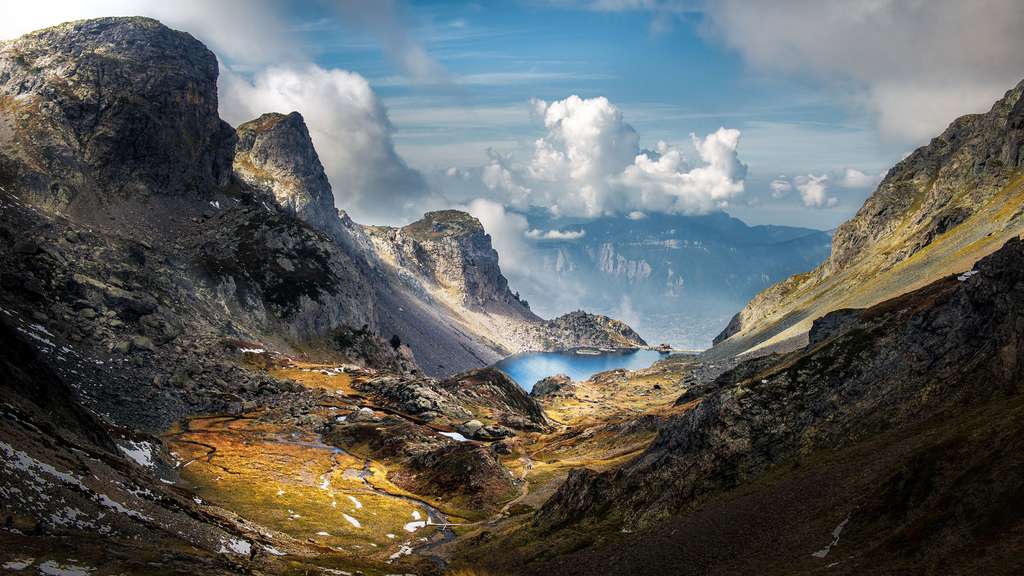 Le lac du Crozet et son histoire dans le massif de Belledonne Le lac du Crozet et son histoire dans le massif de Belledonne