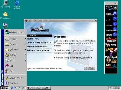 Windows 98 prend la succession de Windows 95. MS-Dos a disparu : il n’en reste qu’un mode commande (encore présent dans Windows 7), qui affiche une fenêtre où on retrouve l’écran du PC originel. Internet Explorer est incorporé, ce qui vaudra à Microsoft les foudres de la Commission européenne. Mais Windows, désormais bien adapté à Internet, s’est définitivement imposé sur les ordinateurs personnels. © Microsoft