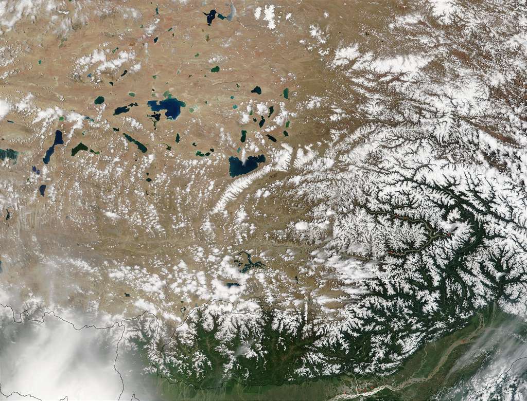 Les glaciers du plateau du Tibet, vus par un satellite. © Nasa