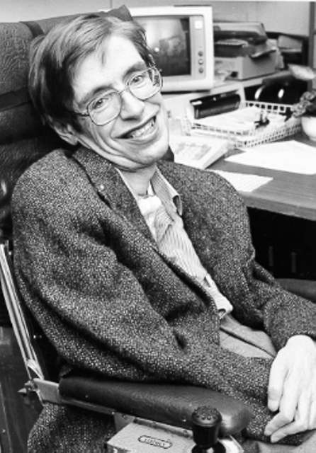 Stephen Hawking quelques années après avoir découvert en 1974 le rayonnement des trous noirs. © Nasa