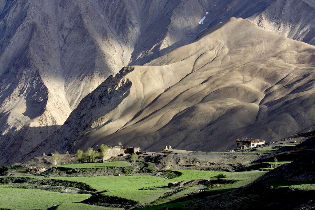 Le village reculé de Lingshed dans le Zanskar Le village reculé de Lingshed dans le Zanskar