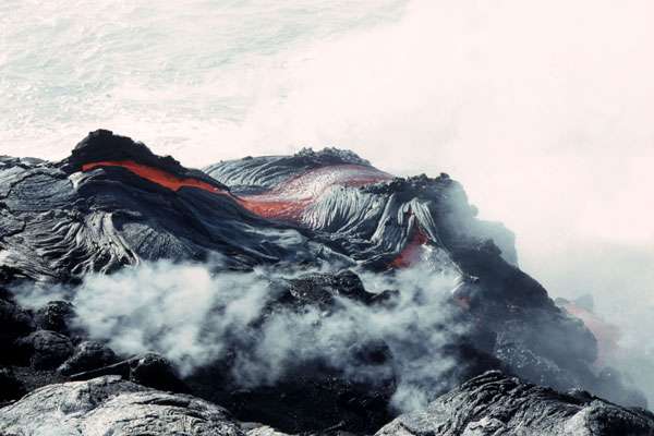 La lave pāhoehoe, au Kilauea, à Hawaï La lave pāhoehoe, au Kilauea, à Hawaï