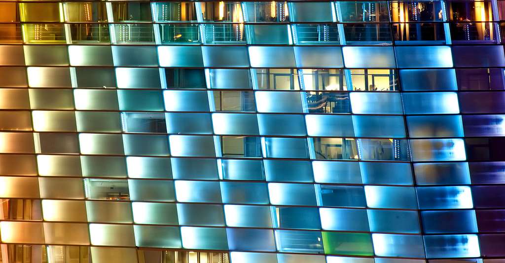 Effets LED sur un immeuble. © Ars Electronica Center CC BY-NC 2.0