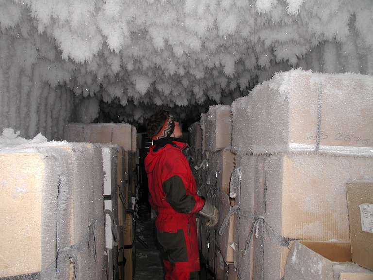 Stockage et archivage des carottes de glace Stockage et archivage des carottes de glace