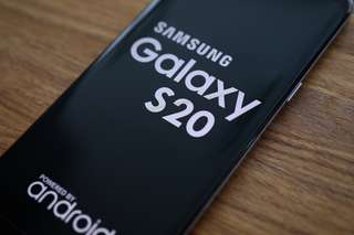 Smartphone à moins de 300 € : profitez de l'offre incroyable sur le Samsung Galaxy S20+ à 259,99 € !