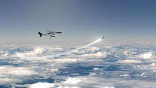 Emmanuel Macron veut réorienter le spatial vers la guerre : à quel prix ?