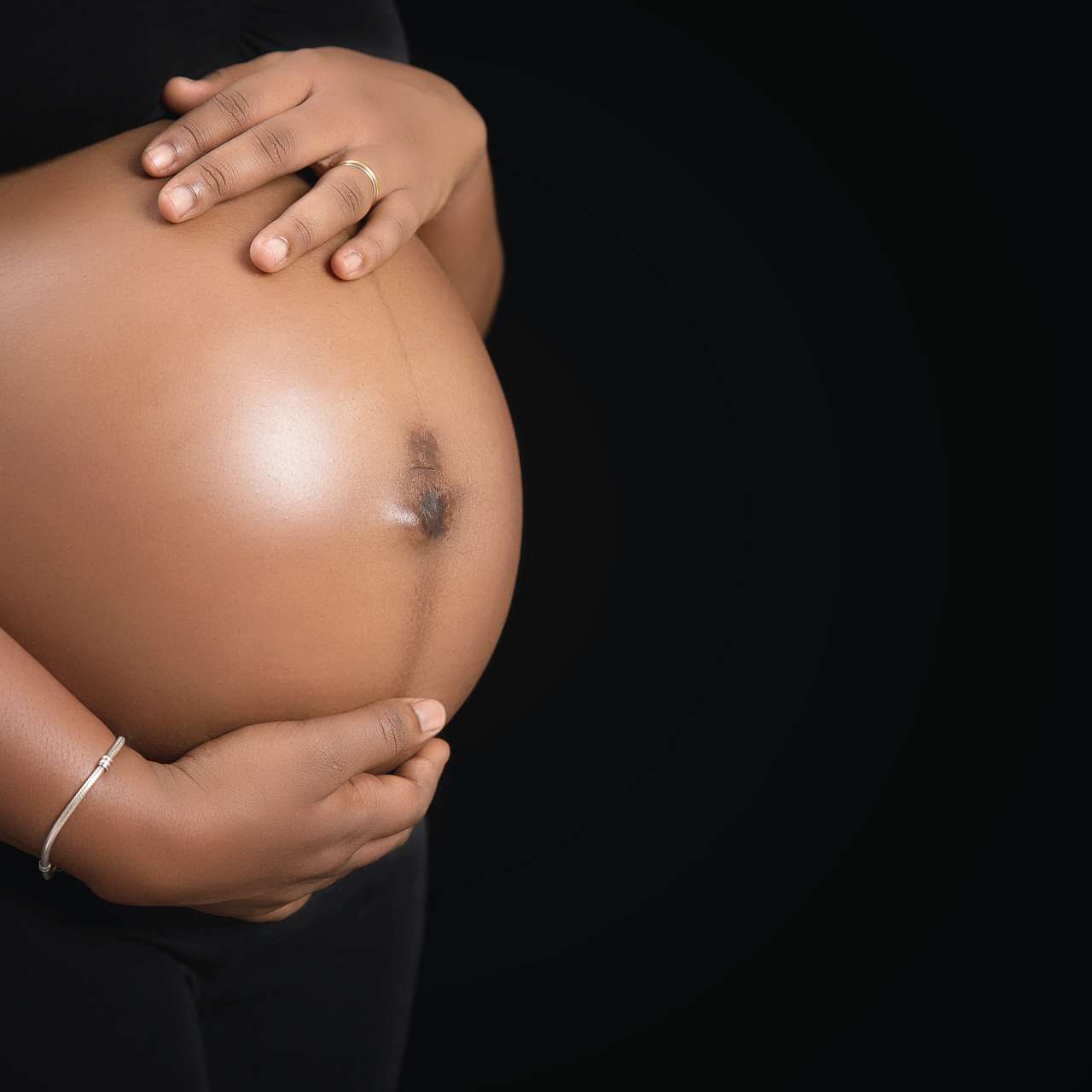 Chine : le phénomène des faux ventres de grossesse - Elle