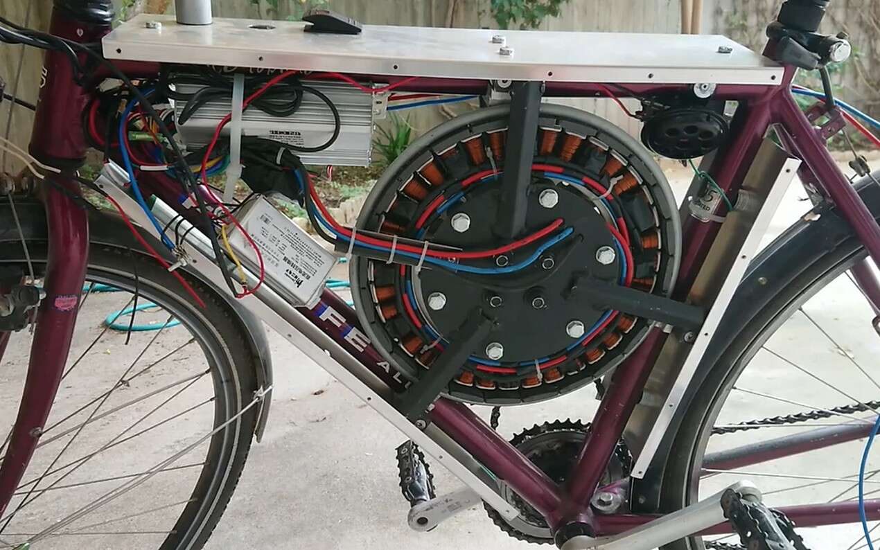 Vélo électrique : Il fabrique un kit d'électrification pour bicyclette en  utilisant un vieux moteur de machine à laver - NeozOne