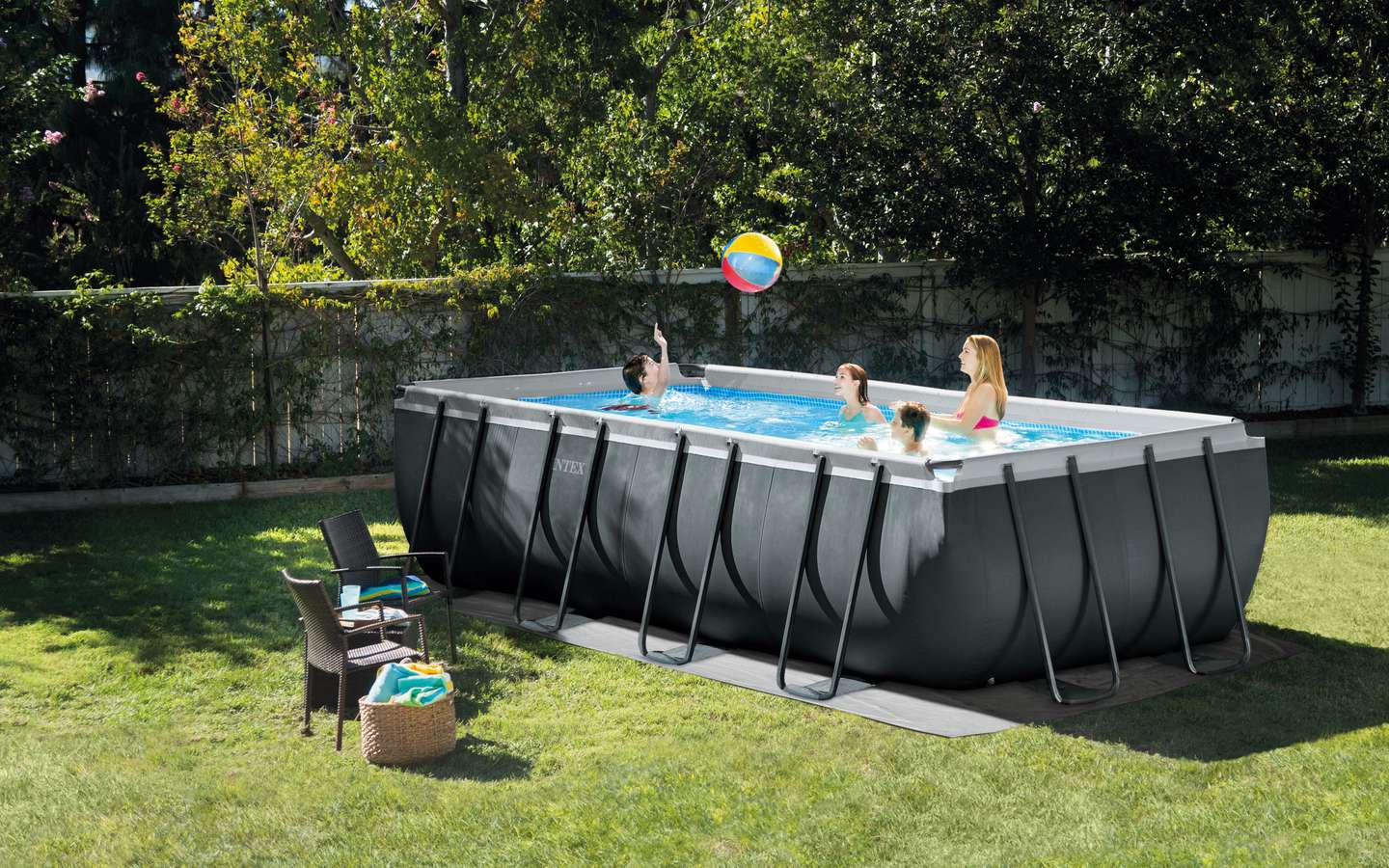 Comment couvrir une piscine ronde ? - Baches PiscinesBaches Piscines