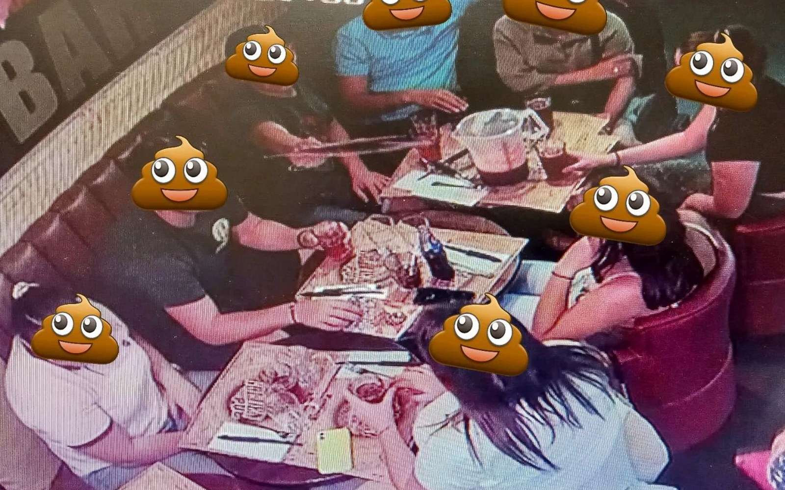 Un restaurateur a publié la photo d’un groupe parti sans payer l'addition dans l’espoir de les obliger à régler leur note. © Le Golden Pub, Facebook