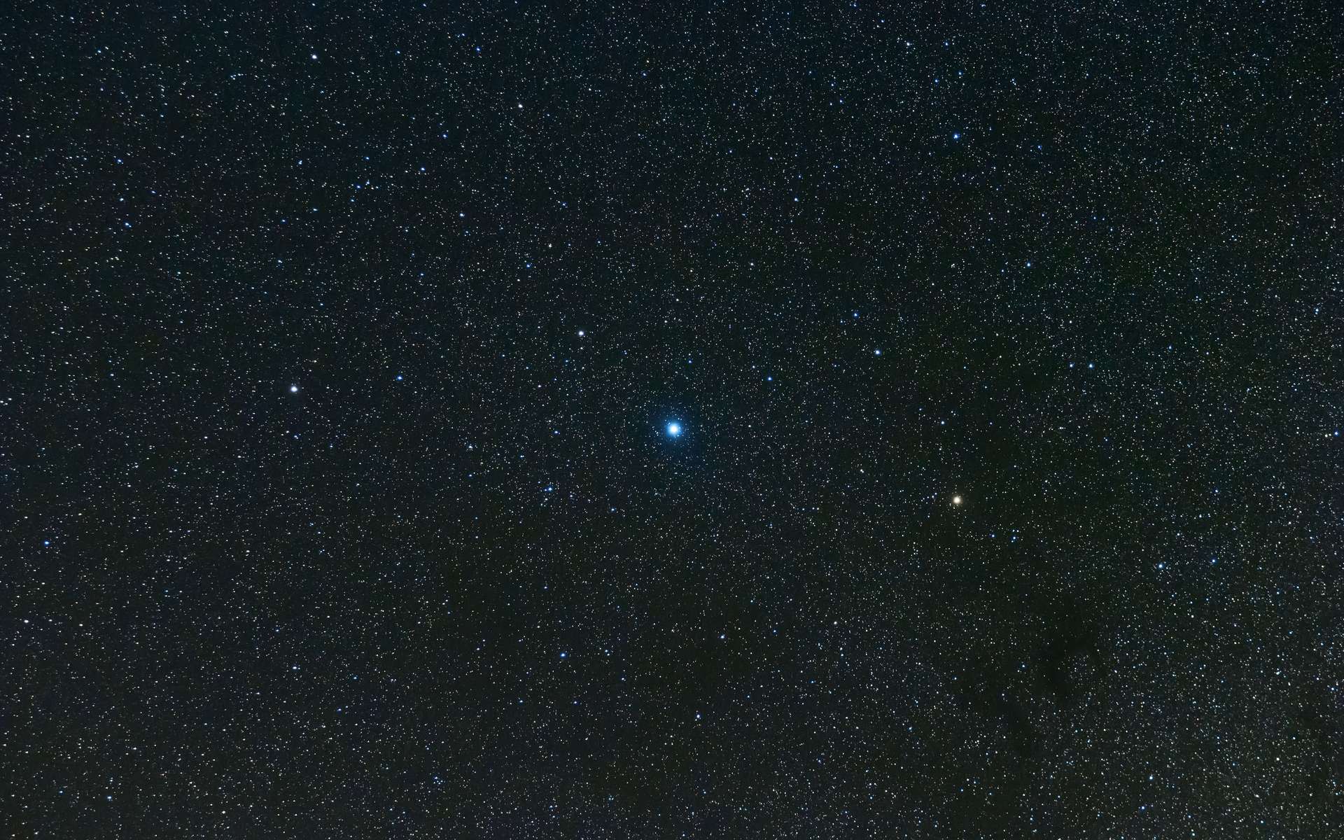 Altaïr, l'étoile la plus brillante de la constellation de l'Aigle. © allexxandarx, Adobe Stock