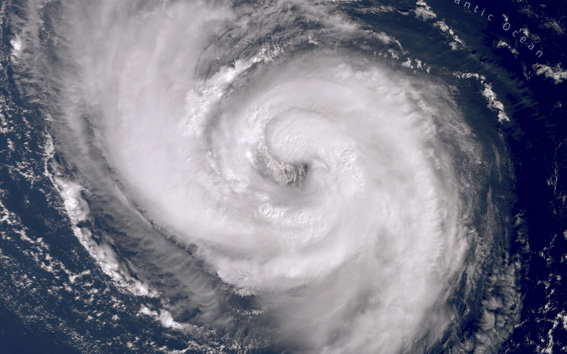 Ex-furacão Danielle vai lançar uma “pena de calor” sobre a França