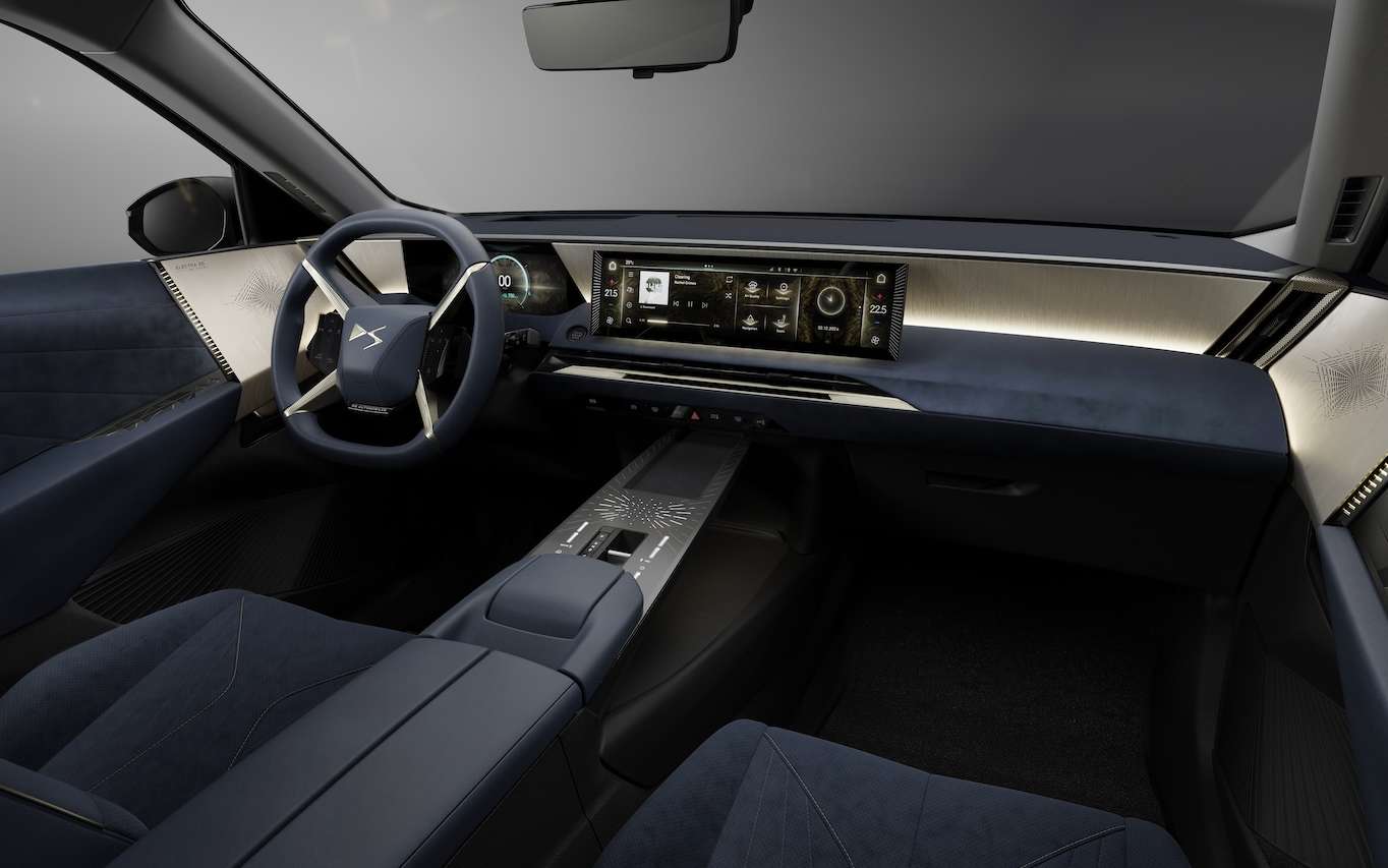 DS N°8 : ce que l'on sait du nouveau bijou électrique de Stellantis