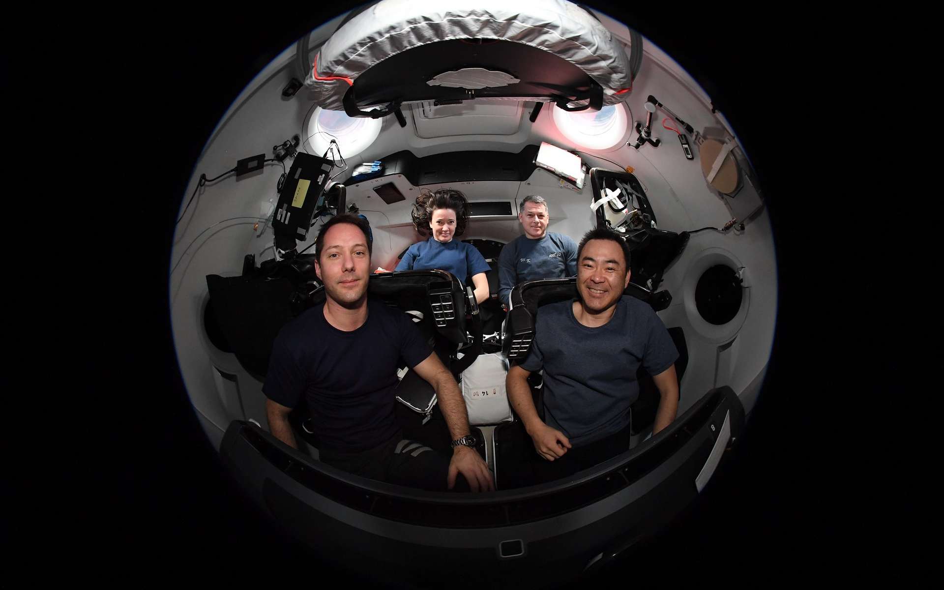 Thomas Pesquet et les 3 astronautes de la mission Crew-2 vont quitter la Station spatiale à 18 h